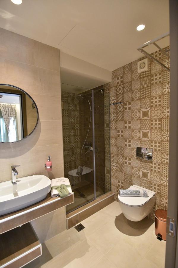 On Board Luxury Studios Сарти Экстерьер фото